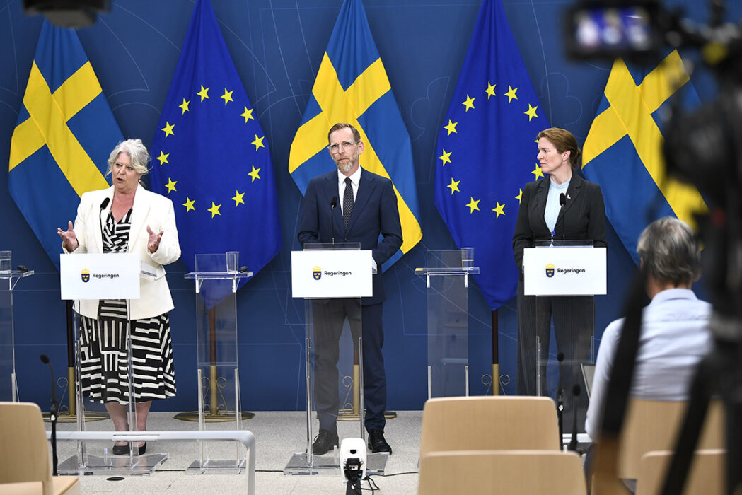 Socialtjänstminister Camilla Waltersson Grönvall (M), socialminister Jakob Forssmed (KD) och Lina Nordquist, gruppledare (L) presenterade igår fredag en ny utredning om neuropsykiatriska diagnoser som adhd och autism bland barn och unga.
