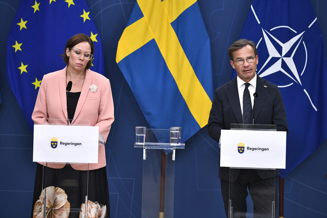 Utrikesminister Maria Malmer Stenergard (M) och statsminister Ulf Kristersson (M) under fredagens pressträff inför Natos toppmöte i Ankara, Turkiet.