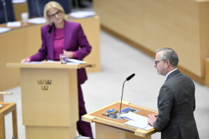 Debatt i riksdagen.