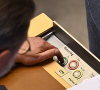 Votering i riksdagen.