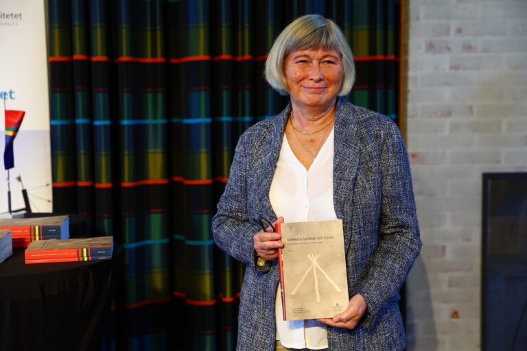 Sanningskommissionens ordförande Lena Nyberg med rapport.