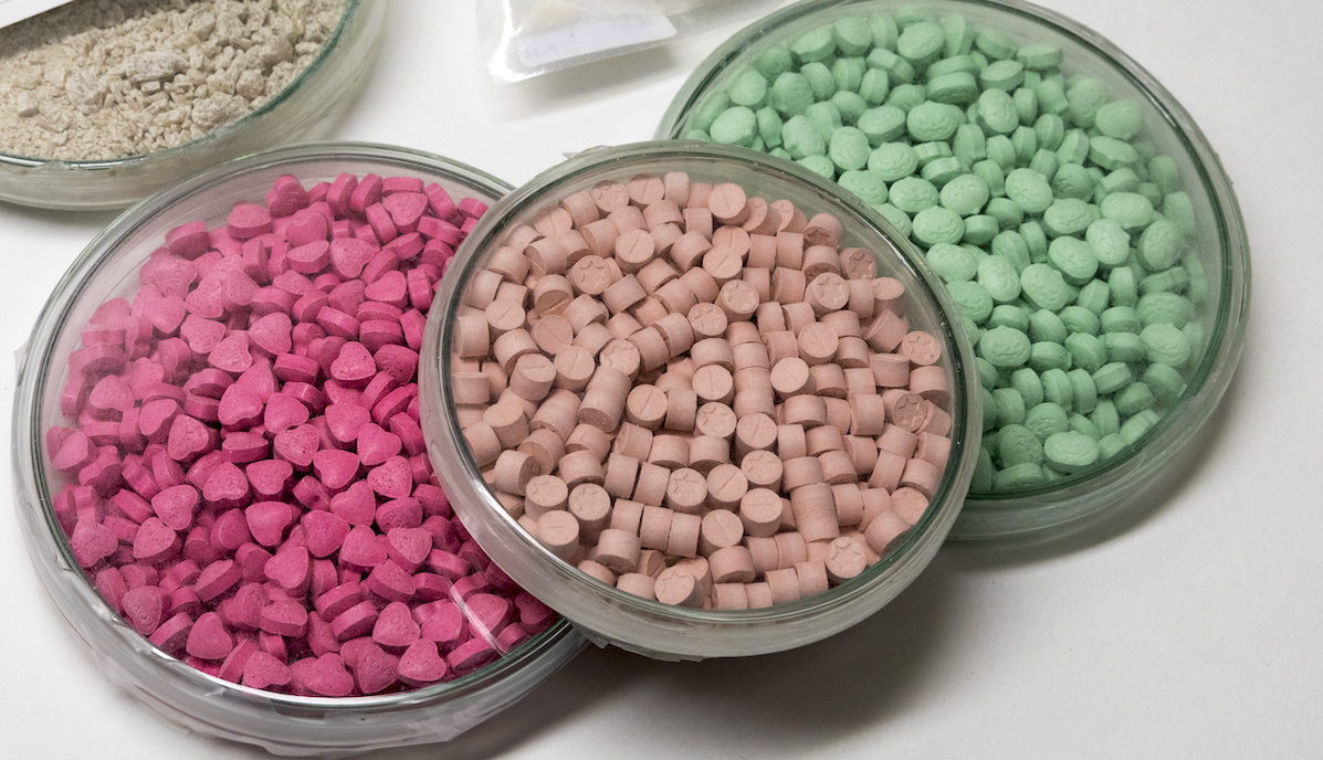 MDMA är även känt som ecstasy.