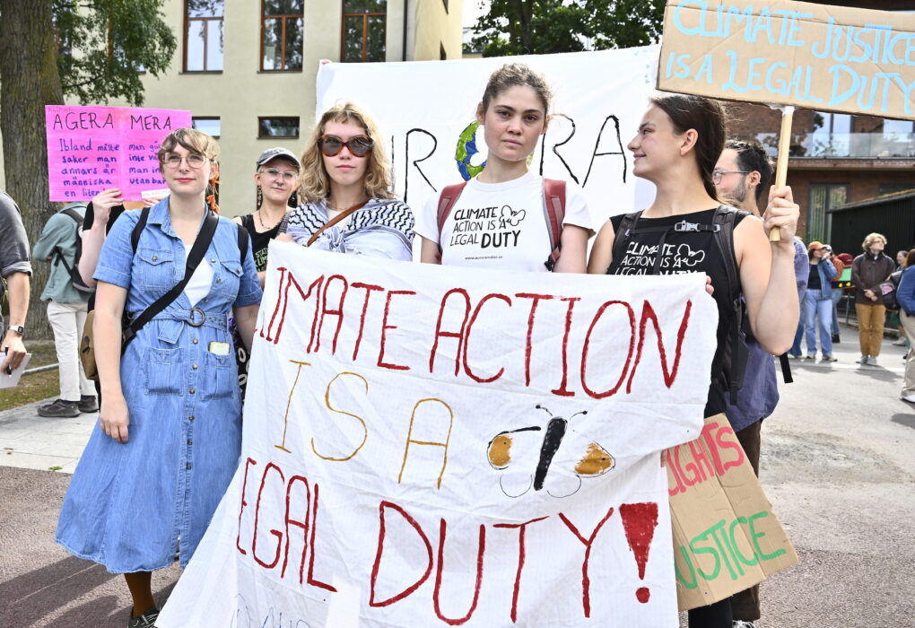 ”Aurora säger bara vad den bästa tillgängliga vetenskapen säger”, säger Ida Edling (i vit T-shirt), här på klimatdemonstrationen i Stockholm 23 augusti.