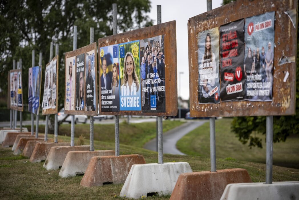 Valaffischer på rad.